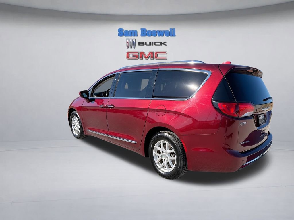 Used 2020 Chrysler Pacifica Touring-L image 6