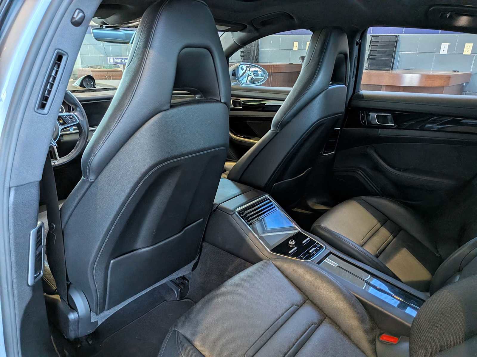 Used 2017 Porsche Panamera 4 image 17