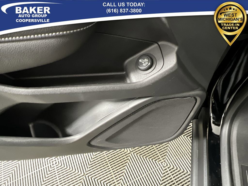 Used 2022 GMC Terrain SLE w/ Driver Convenience Package image 25