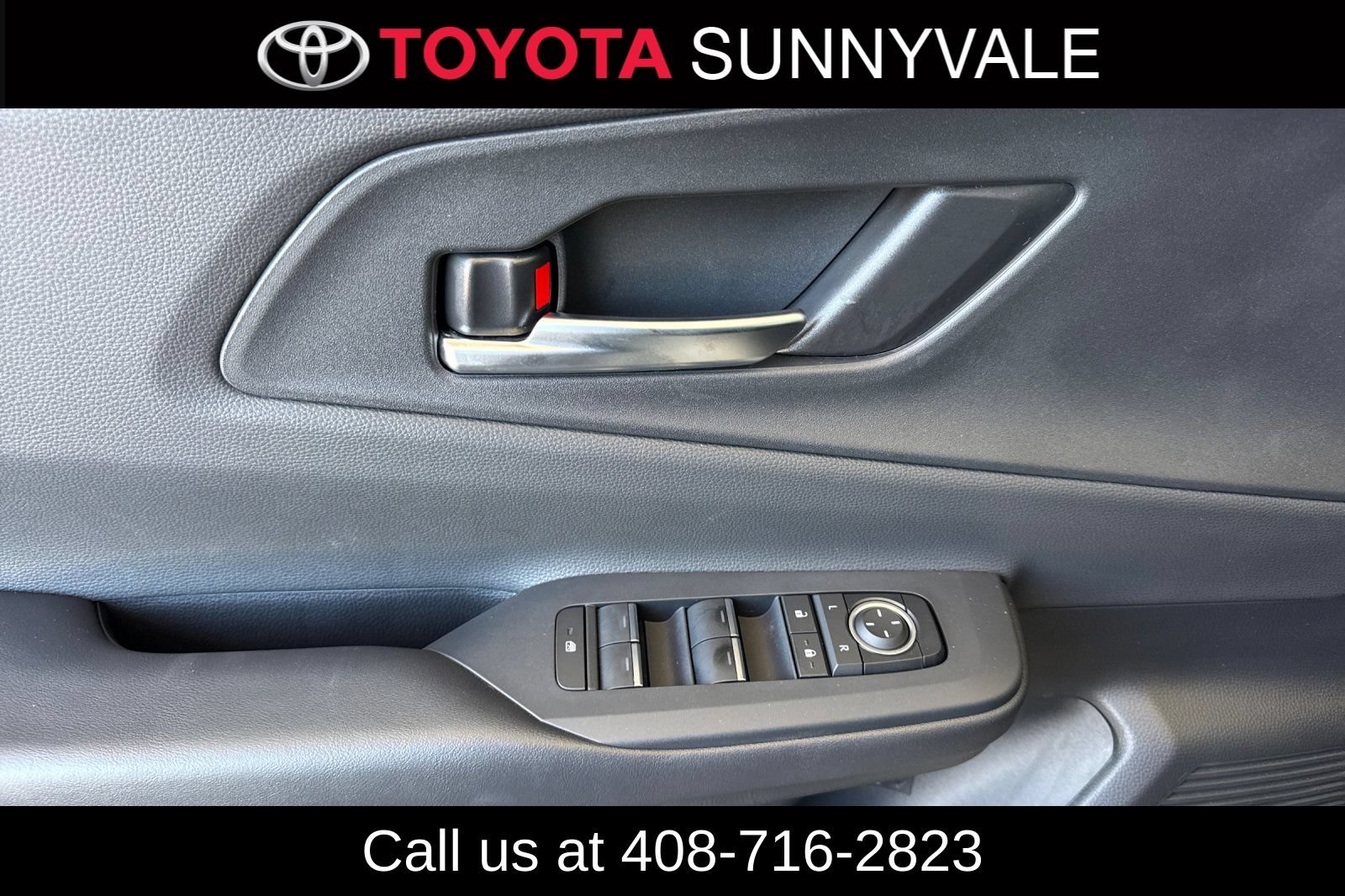 Used 2026 Toyota Prius Plug-In Hybrid FWD image 15