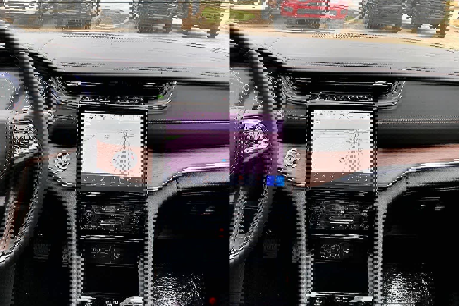 New 2025 Jeep Grand Cherokee Summit w/ Obsidian Package image 7