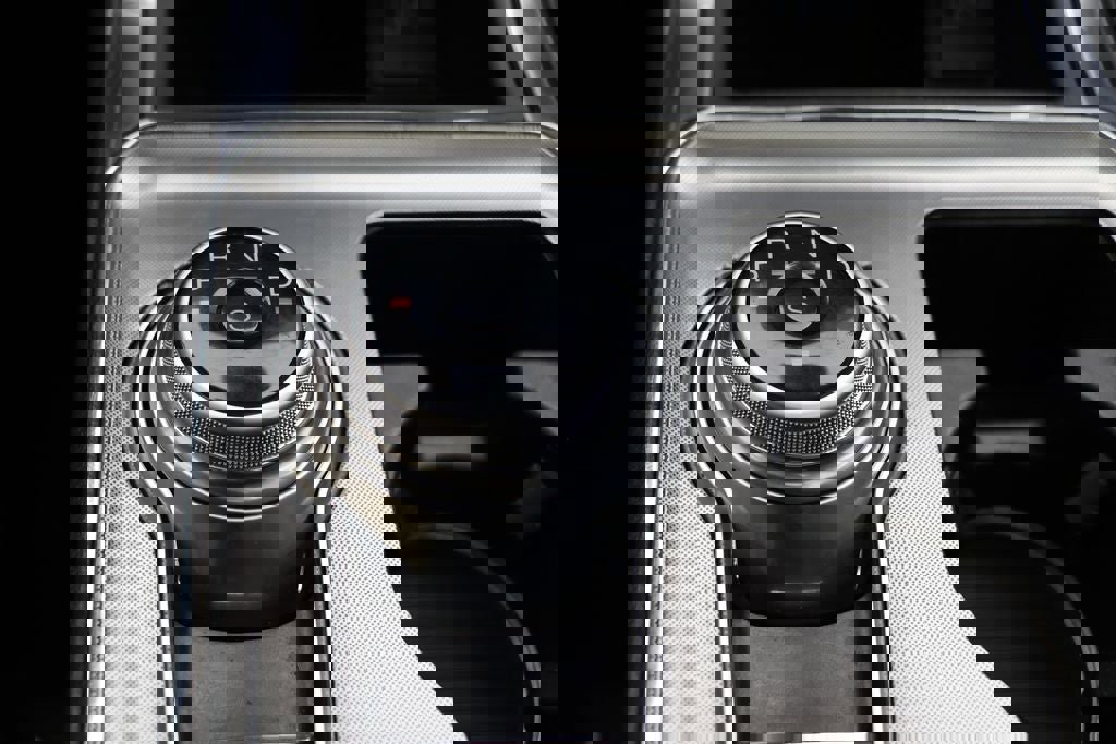 Used 2023 Ford Edge Titanium AWD/4WD image 25