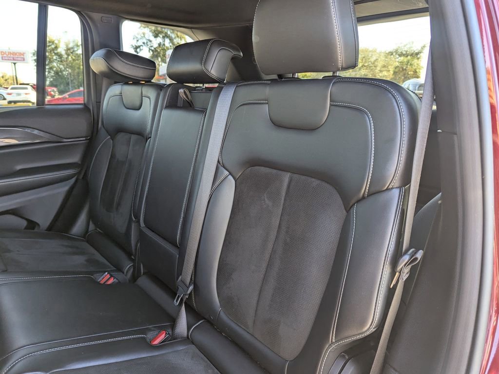 Used 2022 Jeep Grand Cherokee Altitude image 15