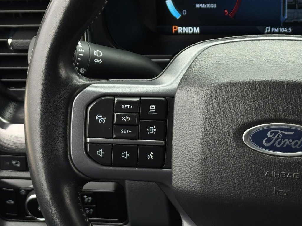 Used 2023 Ford F250 Lariat w/ Lariat Ultimate Package AWD/4WD image 16