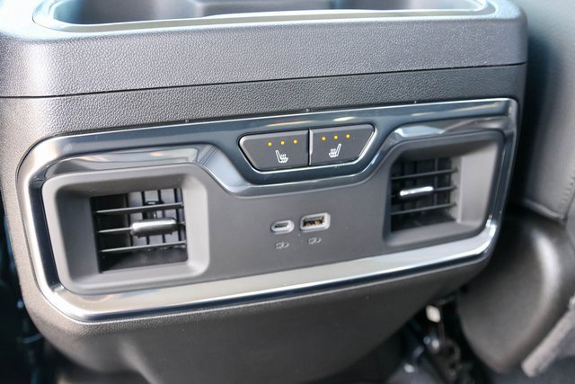 New 2026 GMC Sierra 3500 Denali w/ Technology Package image 17