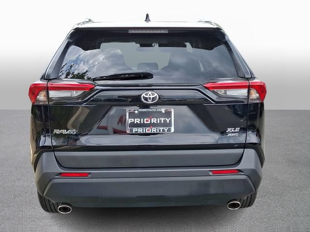 Used 2024 Toyota RAV4 XLE AWD/4WD image 5