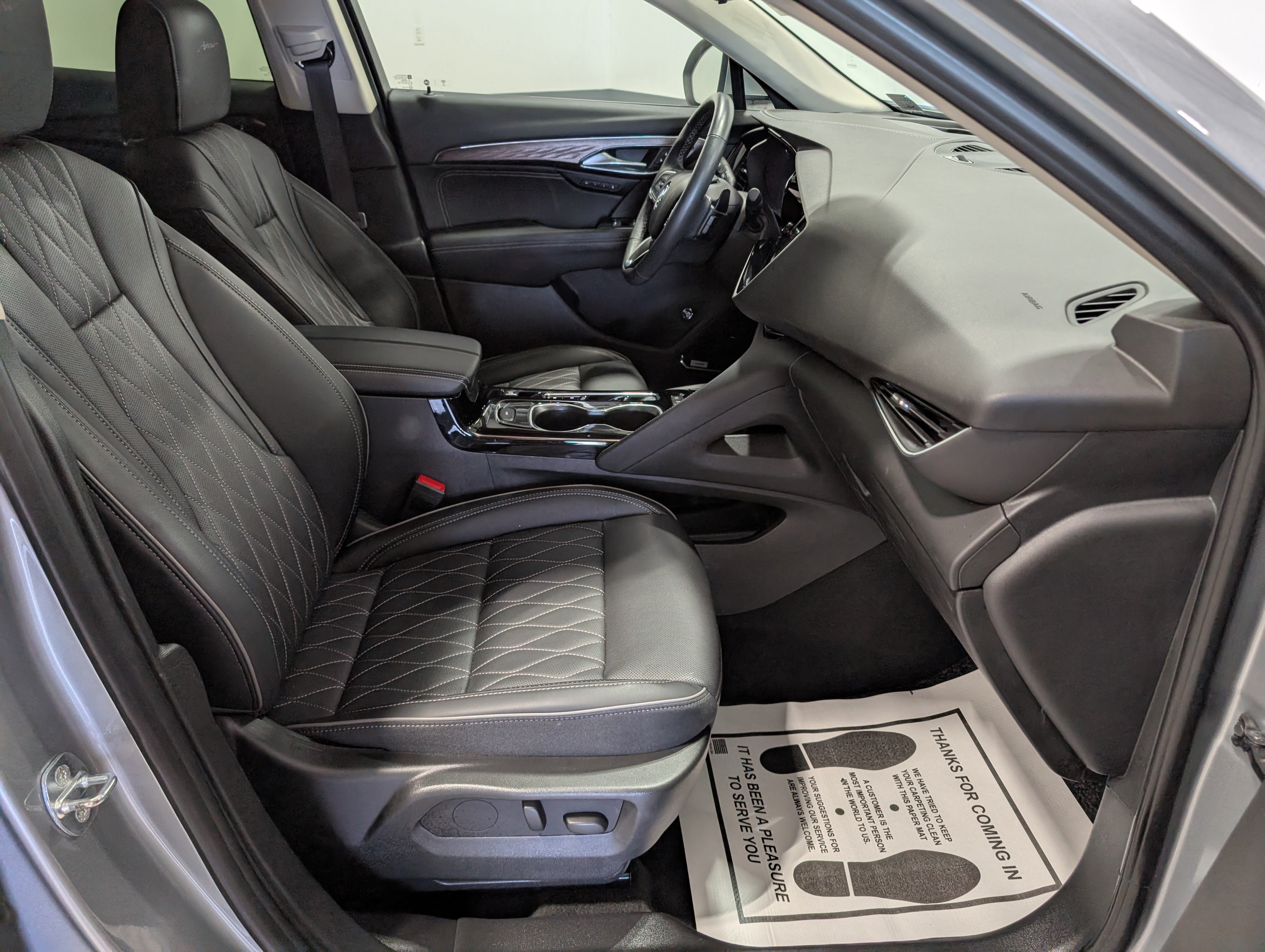 Used 2023 Buick Envision Avenir AWD/4WD image 18