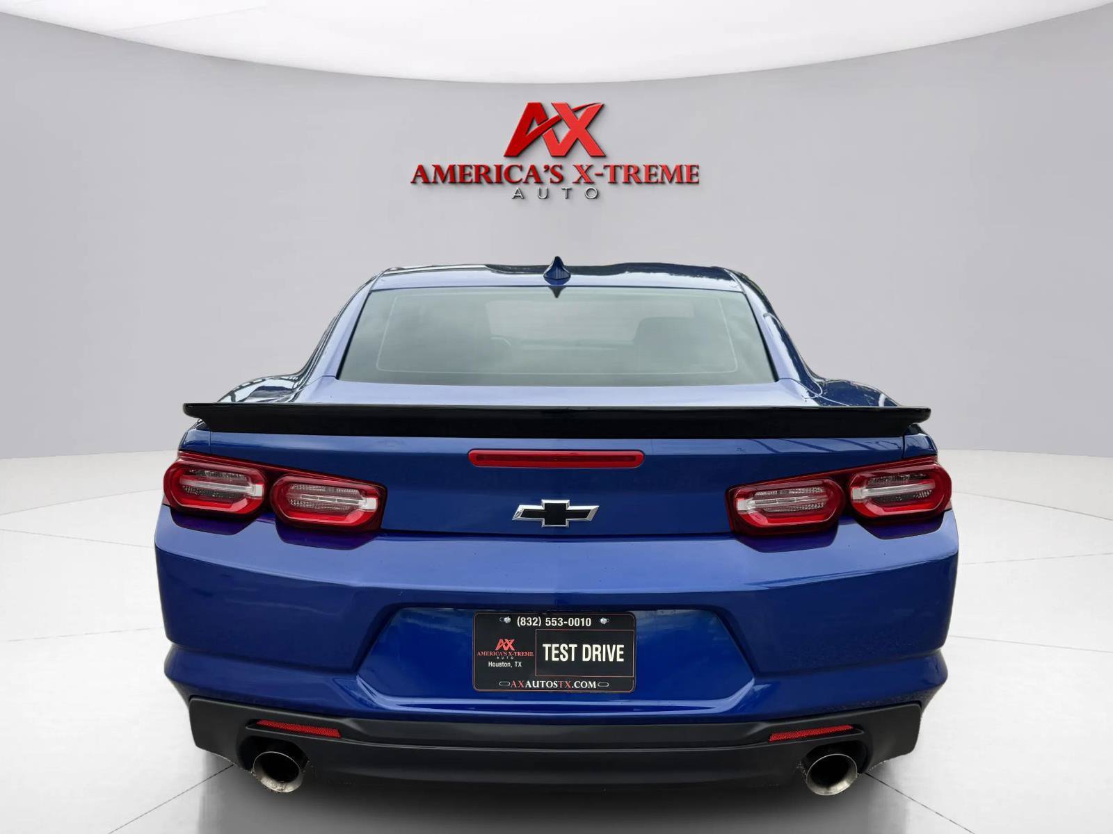 Used 2023 Chevrolet Camaro LT w/ Technology Package RWD image 5