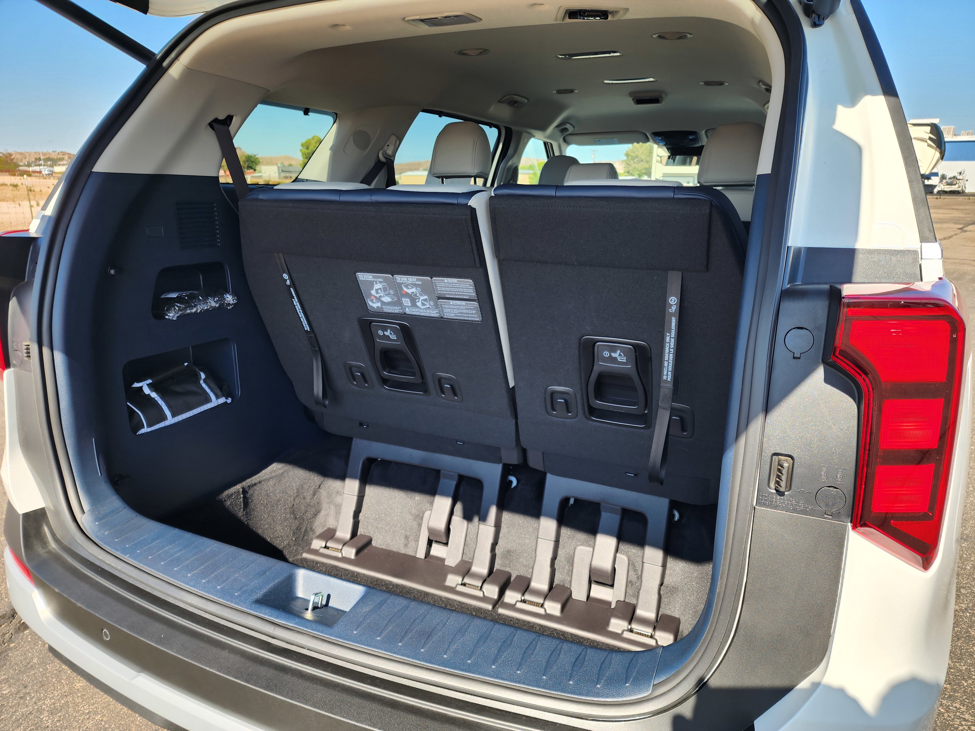 New 2026 Kia Carnival EX image 12