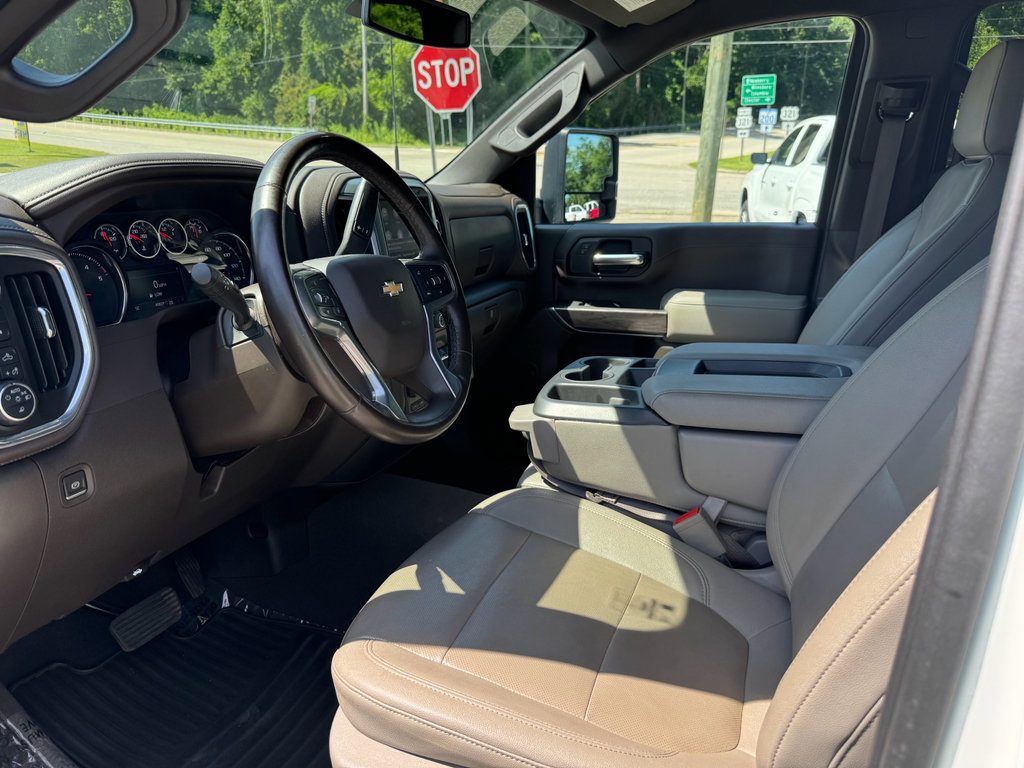 Used 2023 Chevrolet Silverado 2500 LTZ AWD/4WD image 15