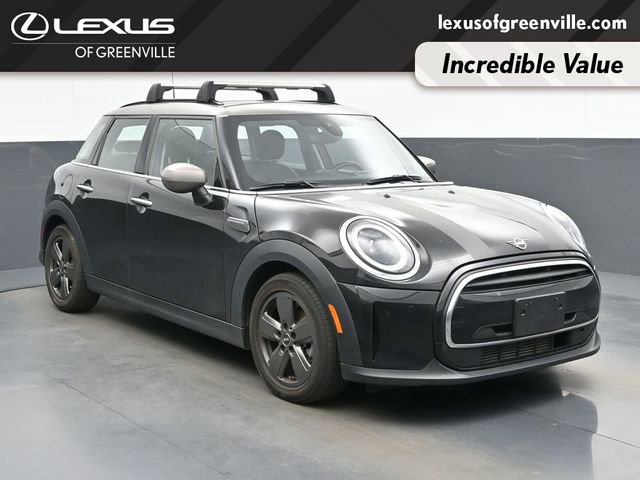 Used 2022 MINI Cooper 4-Door Hardtop image 1