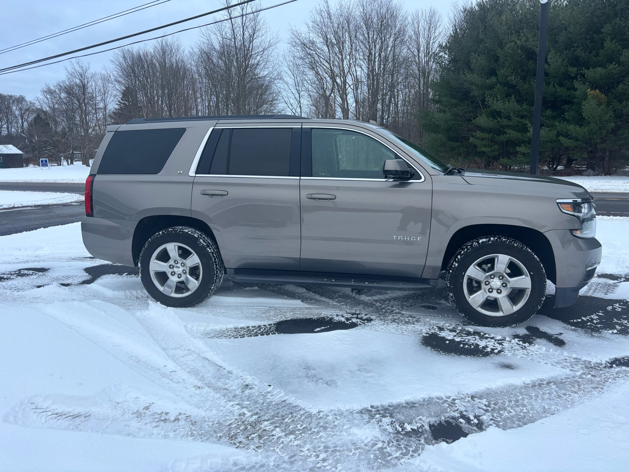 Used 2018 Chevrolet Tahoe LT image 4
