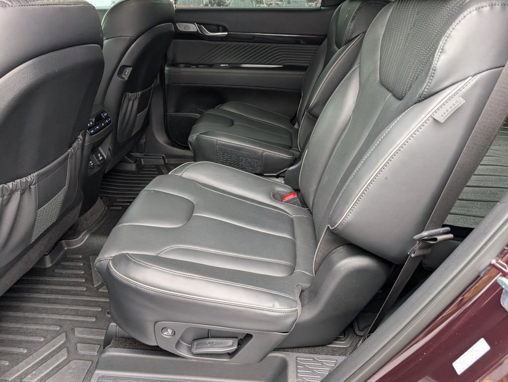 Used 2024 Hyundai Palisade Calligraphy image 11
