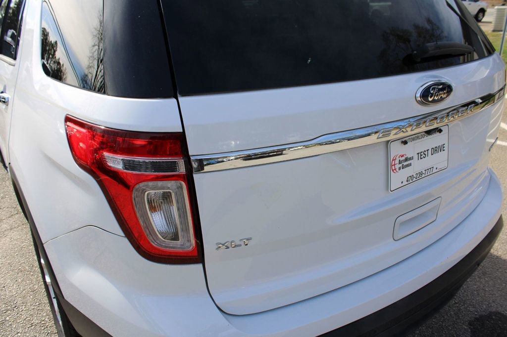 Used 2015 Ford Explorer XLT w/ Equipment Group 202A image 9