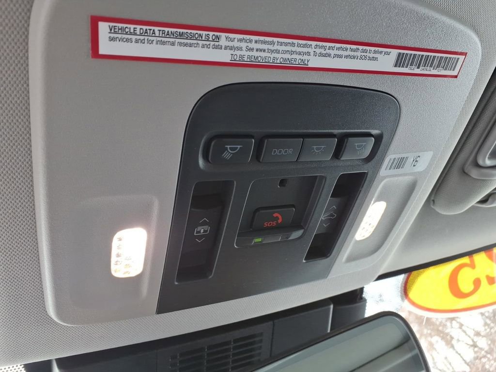 Used 2025 Toyota Camry XLE w/ Premium Package image 21