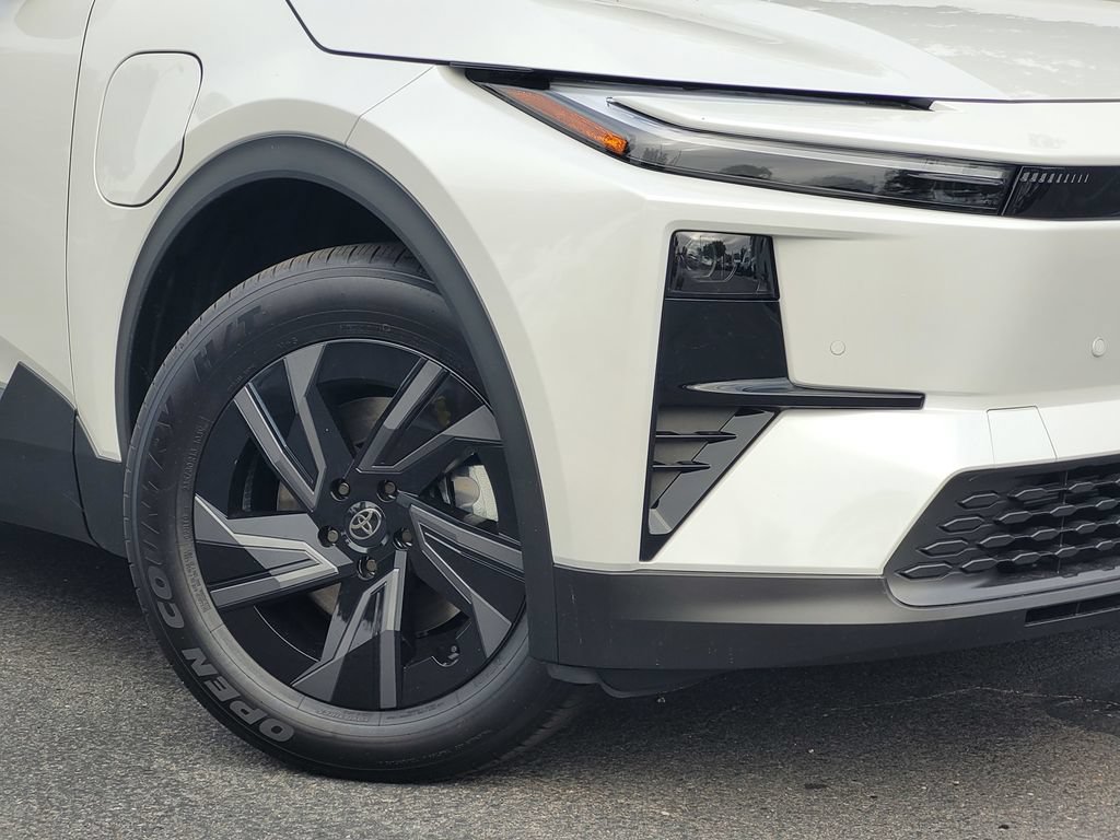 New 2026 Toyota C-HR AWD/4WD image 3