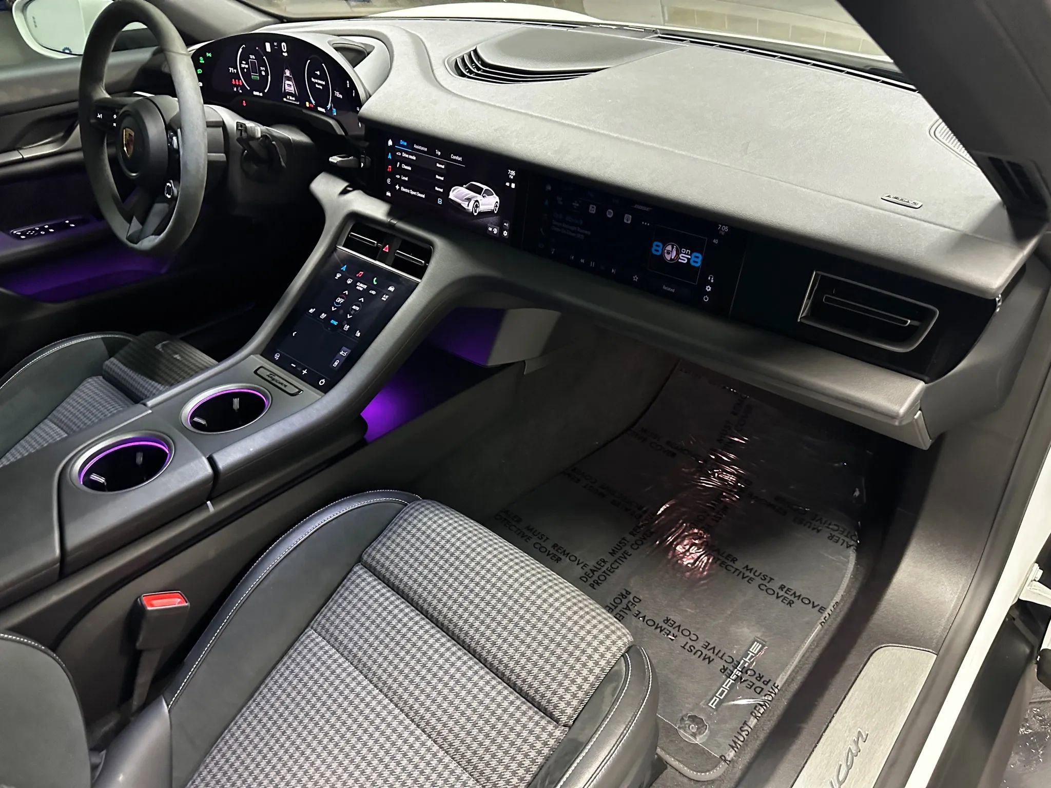 Used 2025 Porsche Taycan Sedan 4D image 22