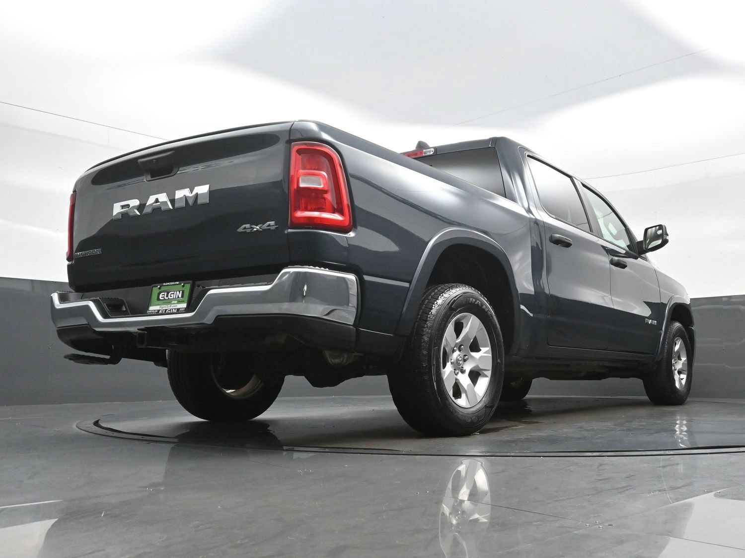 Used 2025 RAM 1500 Big Horn AWD/4WD image 33