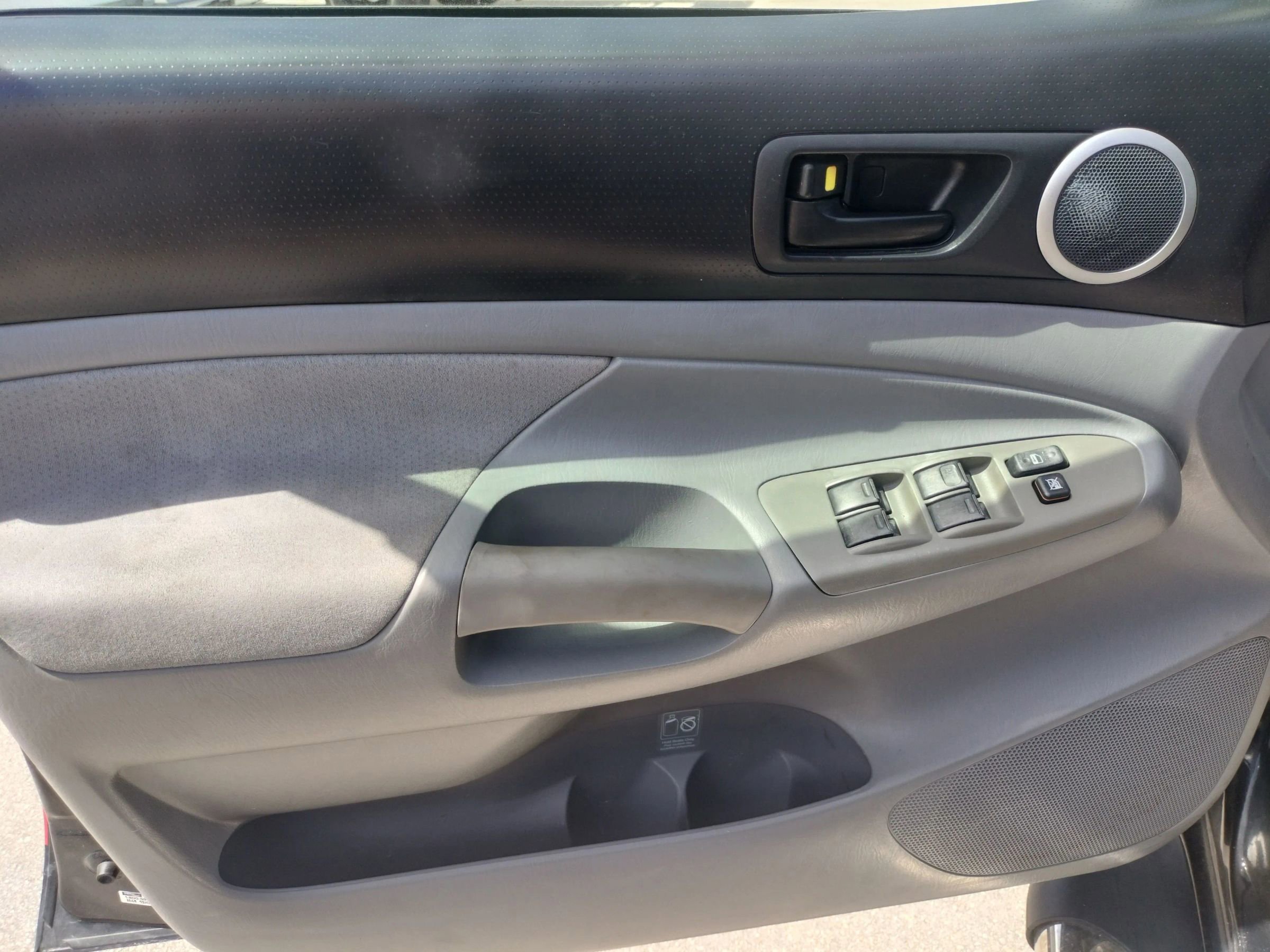 Used 2008 Toyota Tacoma PreRunner RWD image 12