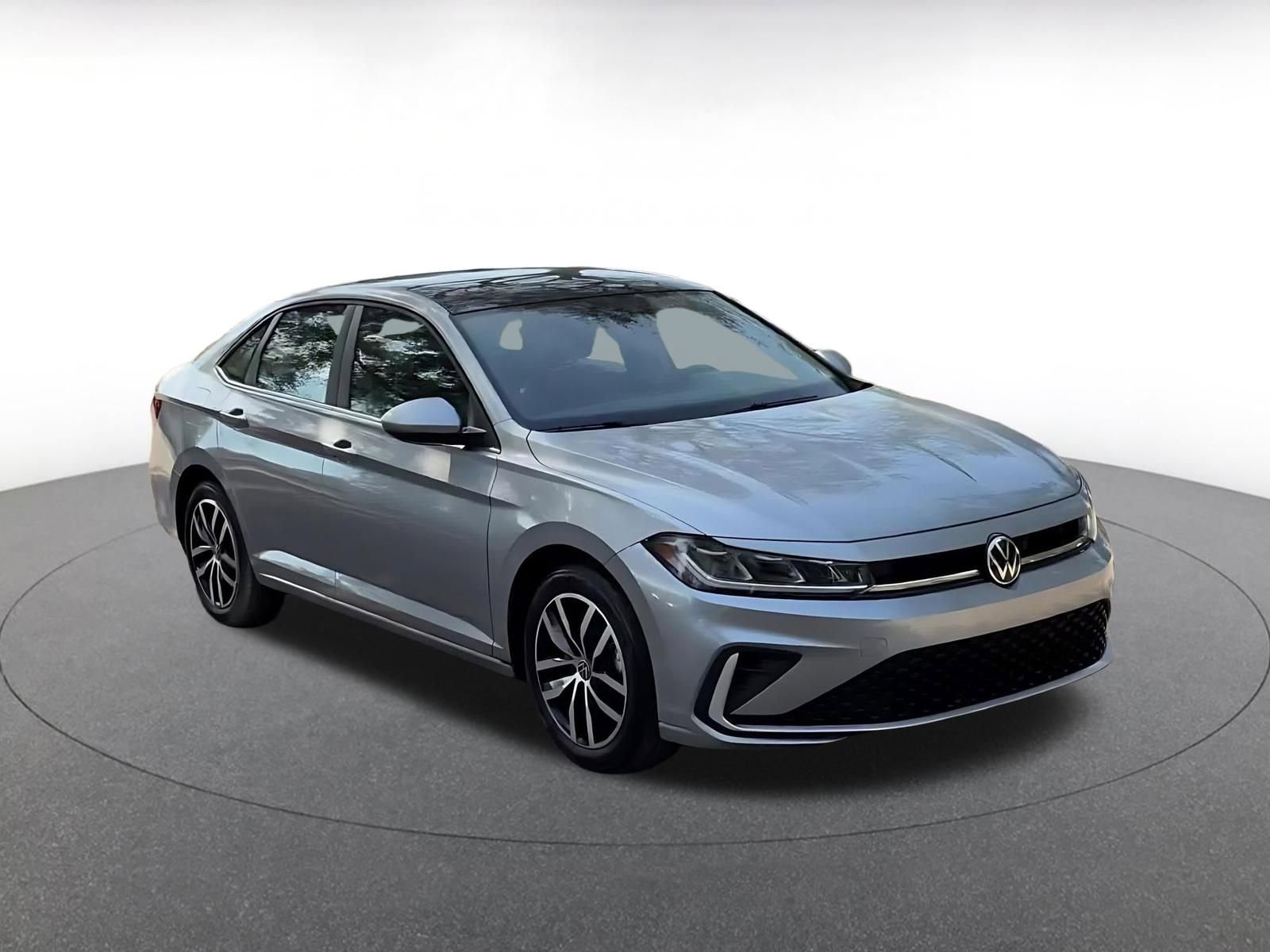 Used 2025 Volkswagen Jetta SE image 3