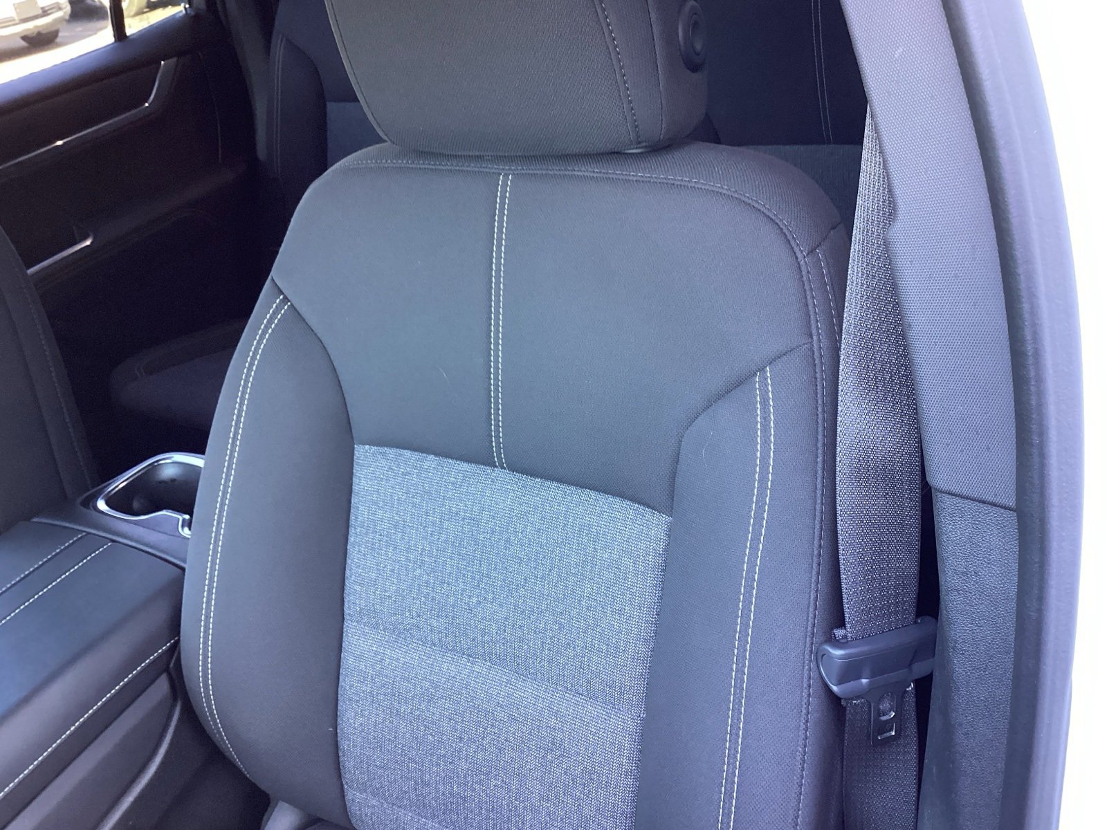 Used 2025 GMC Acadia Elevation image 11