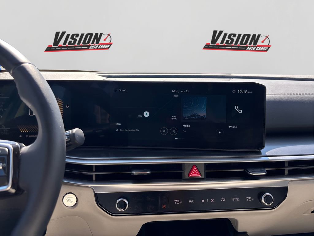 Certified 2025 Kia Sorento S image 18