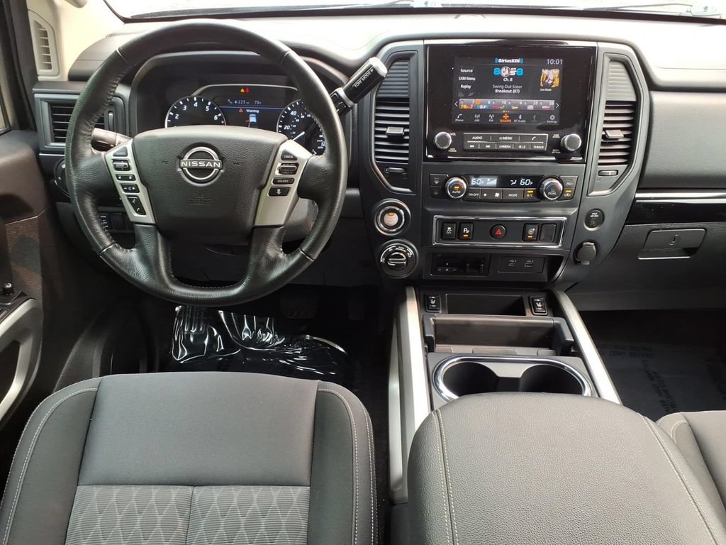 Used 2023 Nissan Titan SV w/ SV Convenience Package AWD/4WD image 18