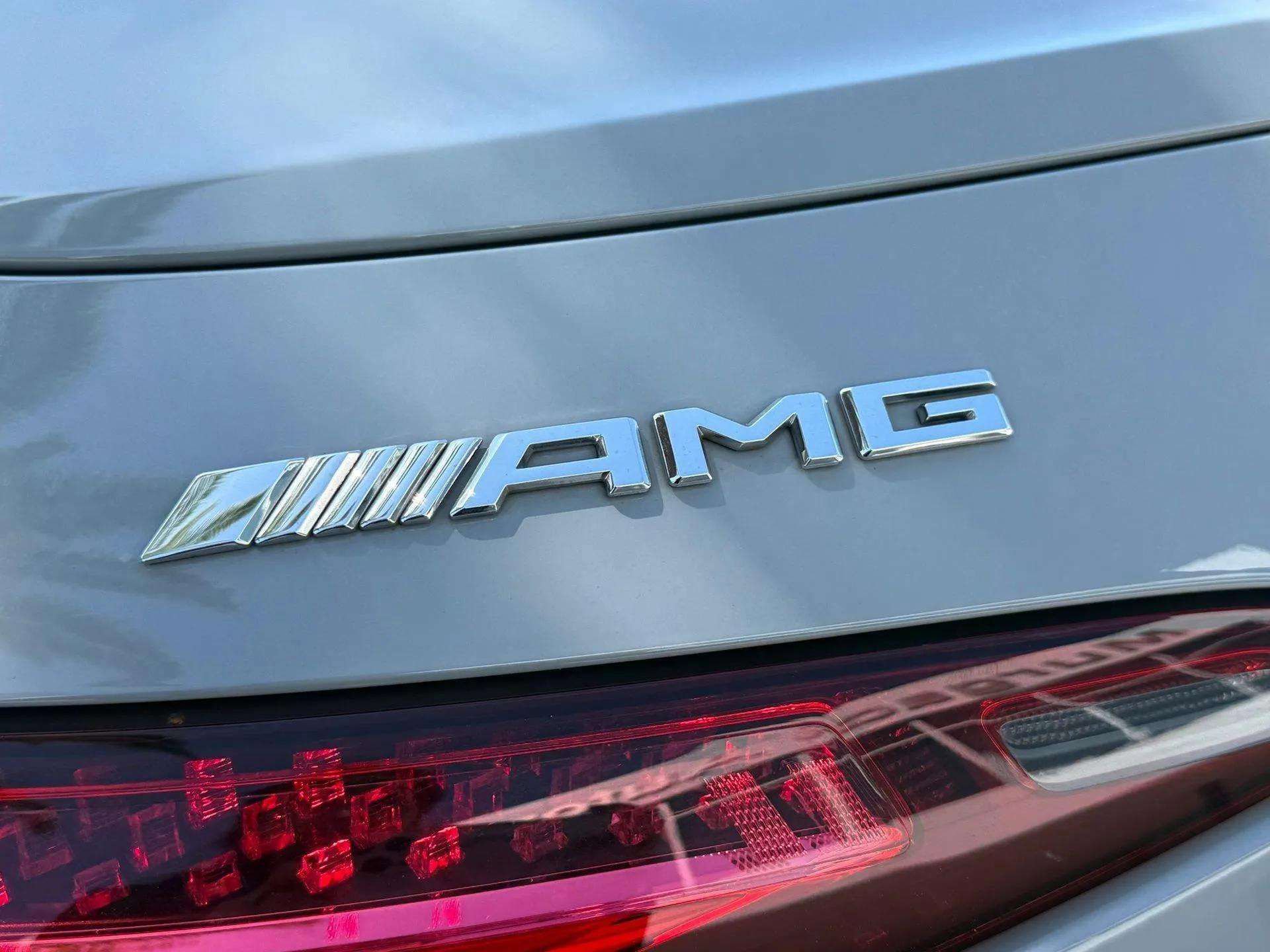 Used 2022 Mercedes-Benz SL 63 AMG 4MATIC image 14