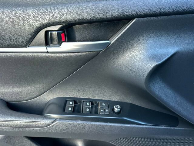 Used 2019 Toyota Camry XSE w/ Driver Assist Package FWD image 11
