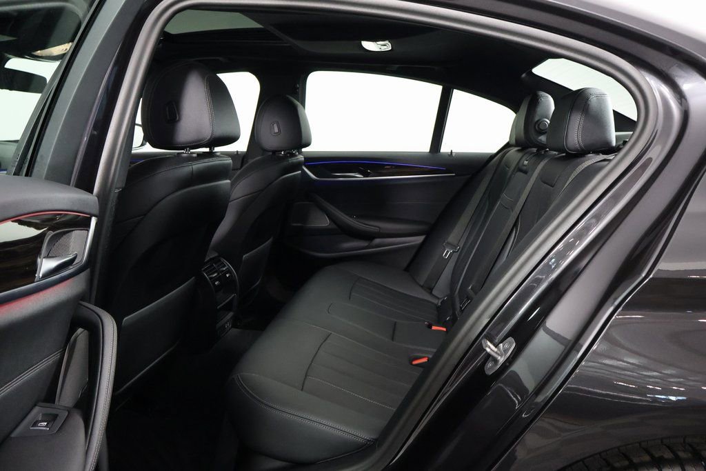 Used 2023 BMW 540i 540i w/ Premium Package image 11