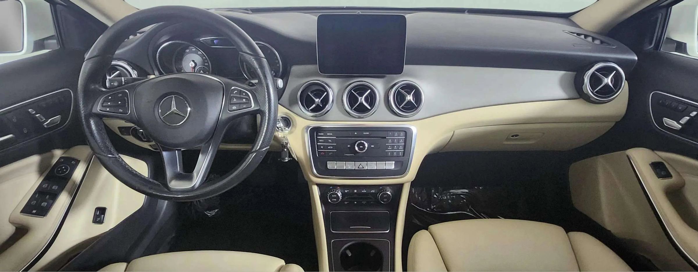 Used 2018 Mercedes-Benz GLA 250 image 25