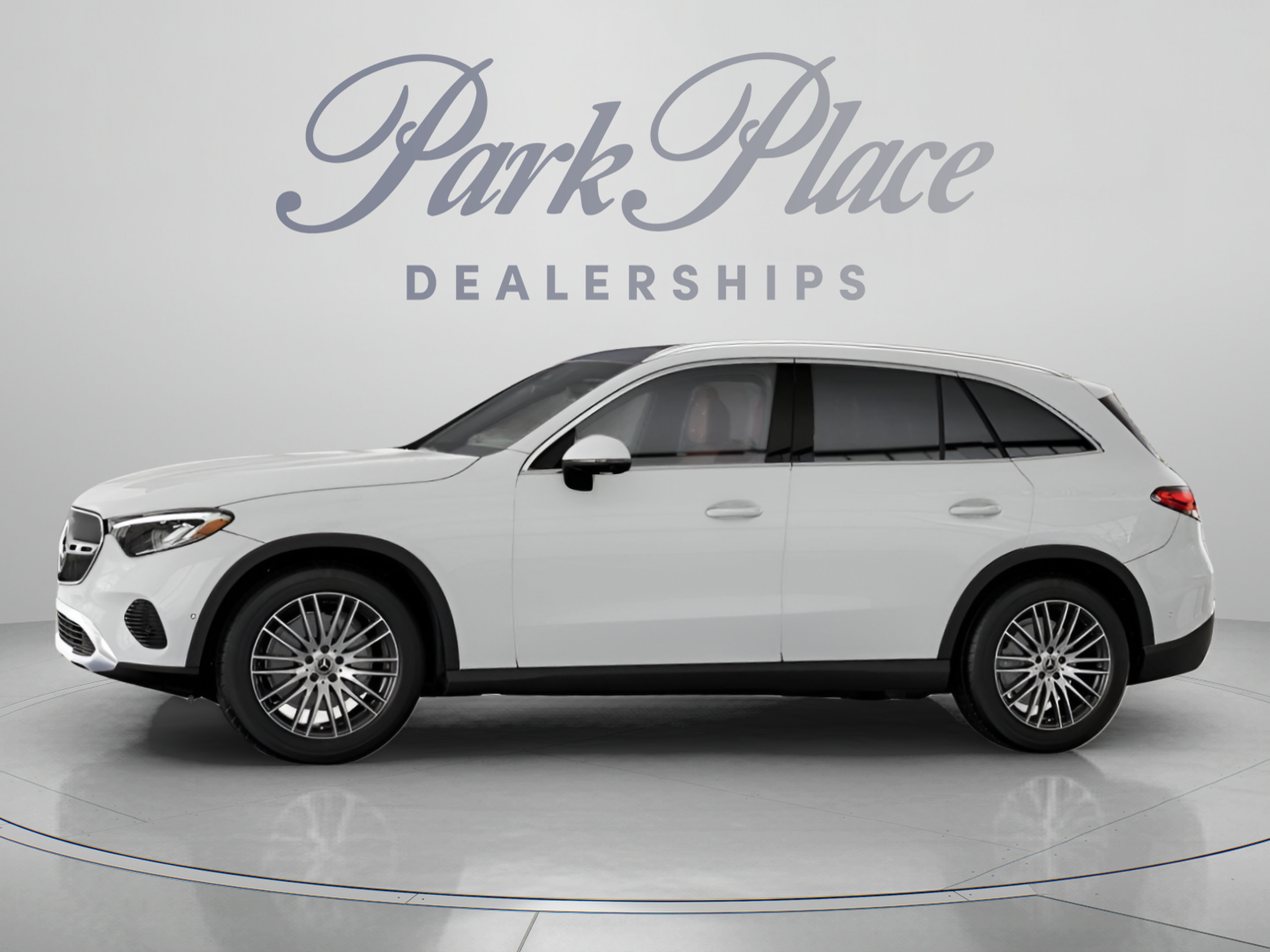Certified 2026 Mercedes-Benz GLC 300 image 4