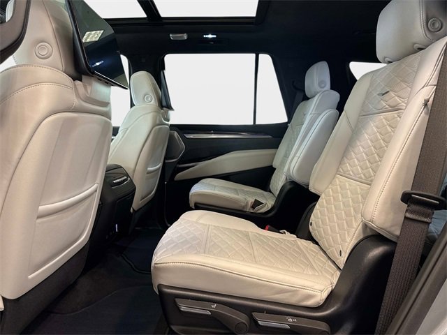 Used 2025 Cadillac Escalade V image 14