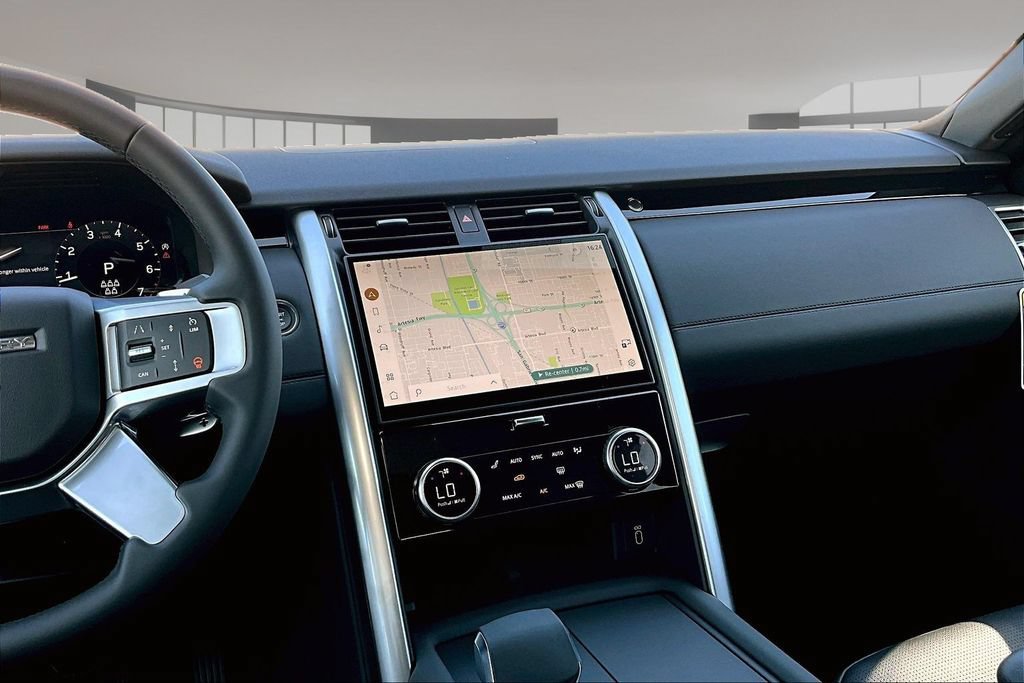 New 2026 Land Rover Discovery S AWD/4WD image 6