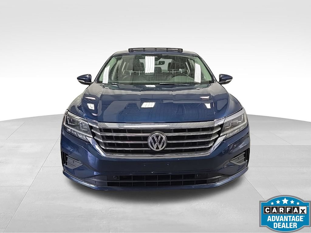 Used 2020 Volkswagen Passat 2.0T SEL FWD image 2