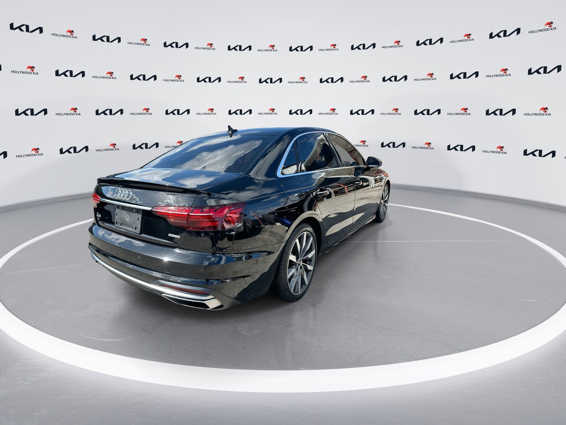 Used 2021 Audi A4 2.0T Premium w/ Convenience Package image 8