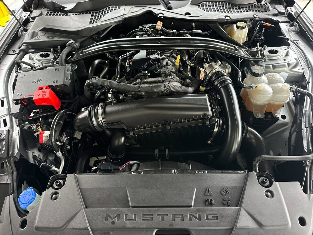 Used 2025 Ford Mustang Convertible image 28