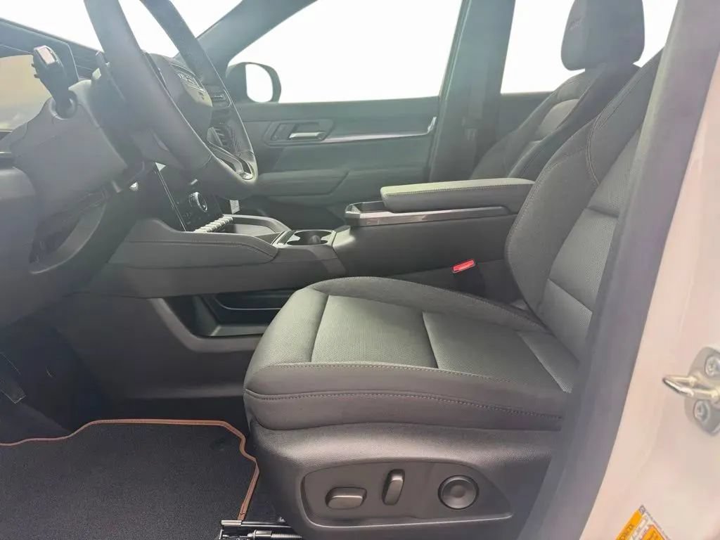 New 2026 GMC Terrain AT4 AWD/4WD image 9
