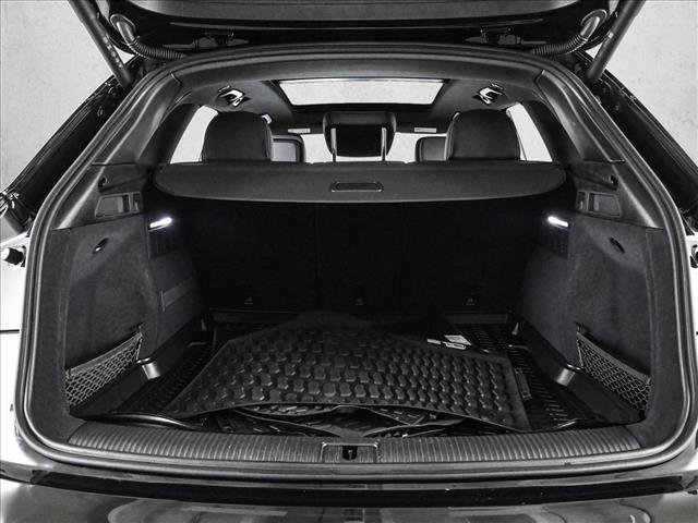 Certified 2024 Audi Q5 2.0T Premium w/ Summer of Audi Package AWD/4WD image 6