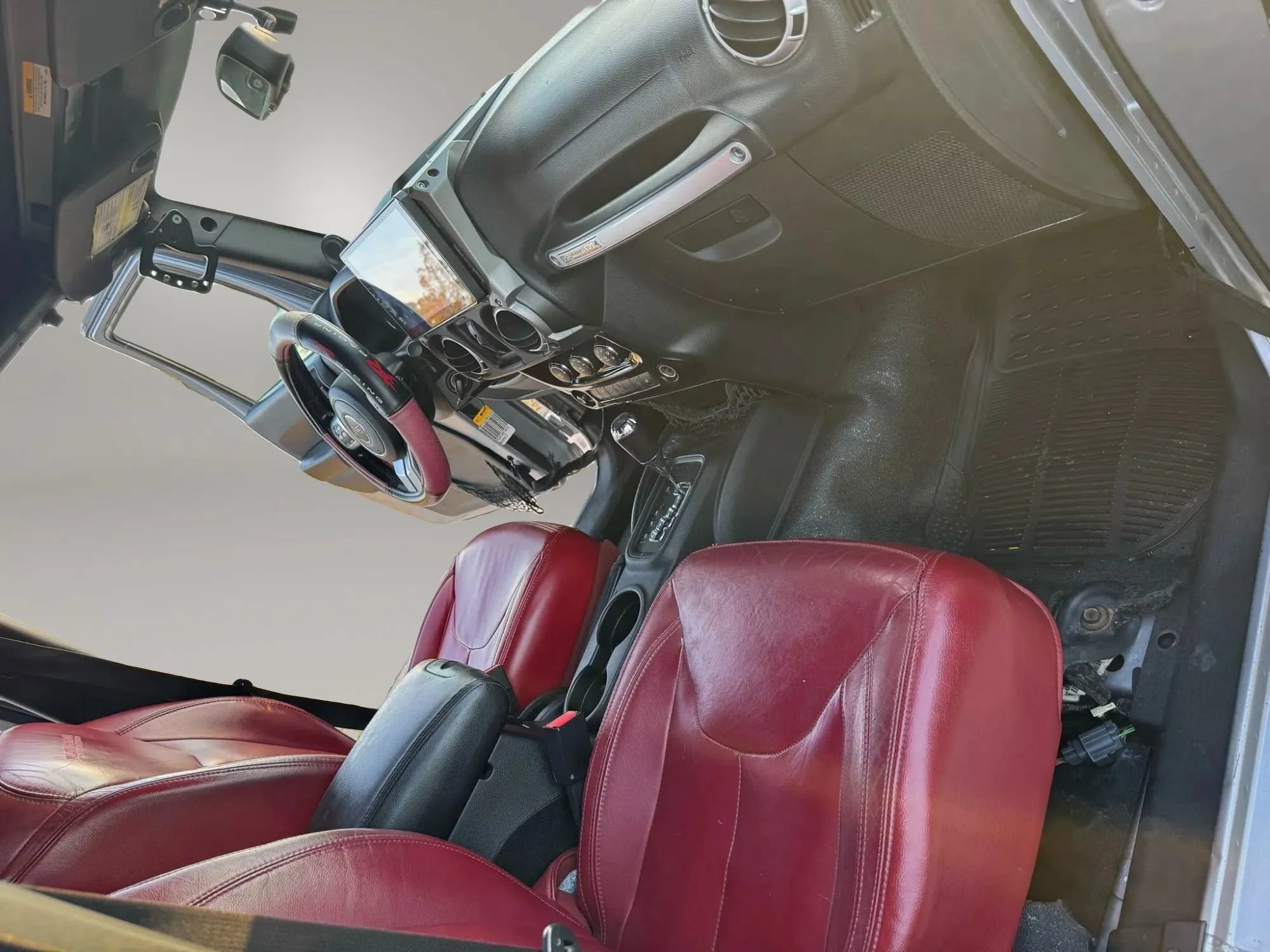 Used 2013 Jeep Wrangler Unlimited Rubicon AWD/4WD image 9