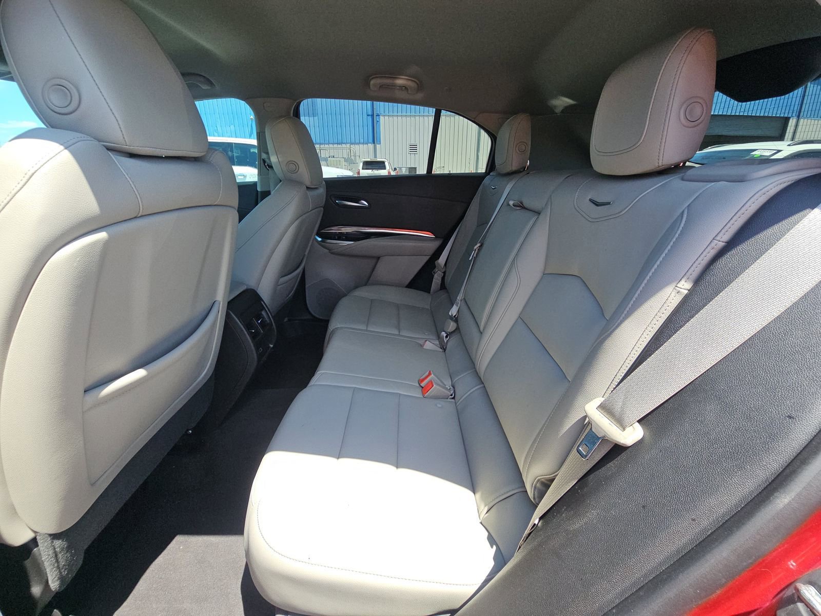 Used 2019 Cadillac XT4 Luxury FWD image 4