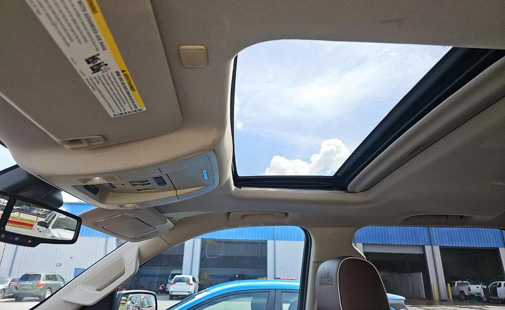 Used 2018 Chevrolet Silverado 1500 High Country AWD/4WD image 16