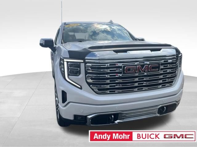 Used 2023 GMC Sierra 1500 Denali w/ Denali Reserve Package AWD/4WD image 3