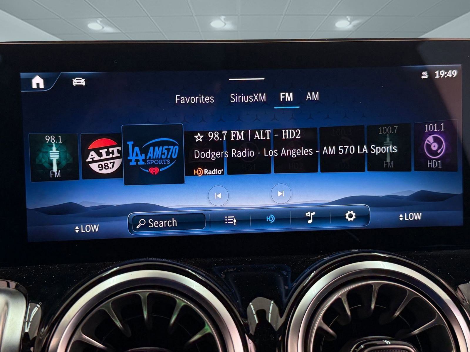 New 2026 Mercedes-Benz GLB 250 image 26