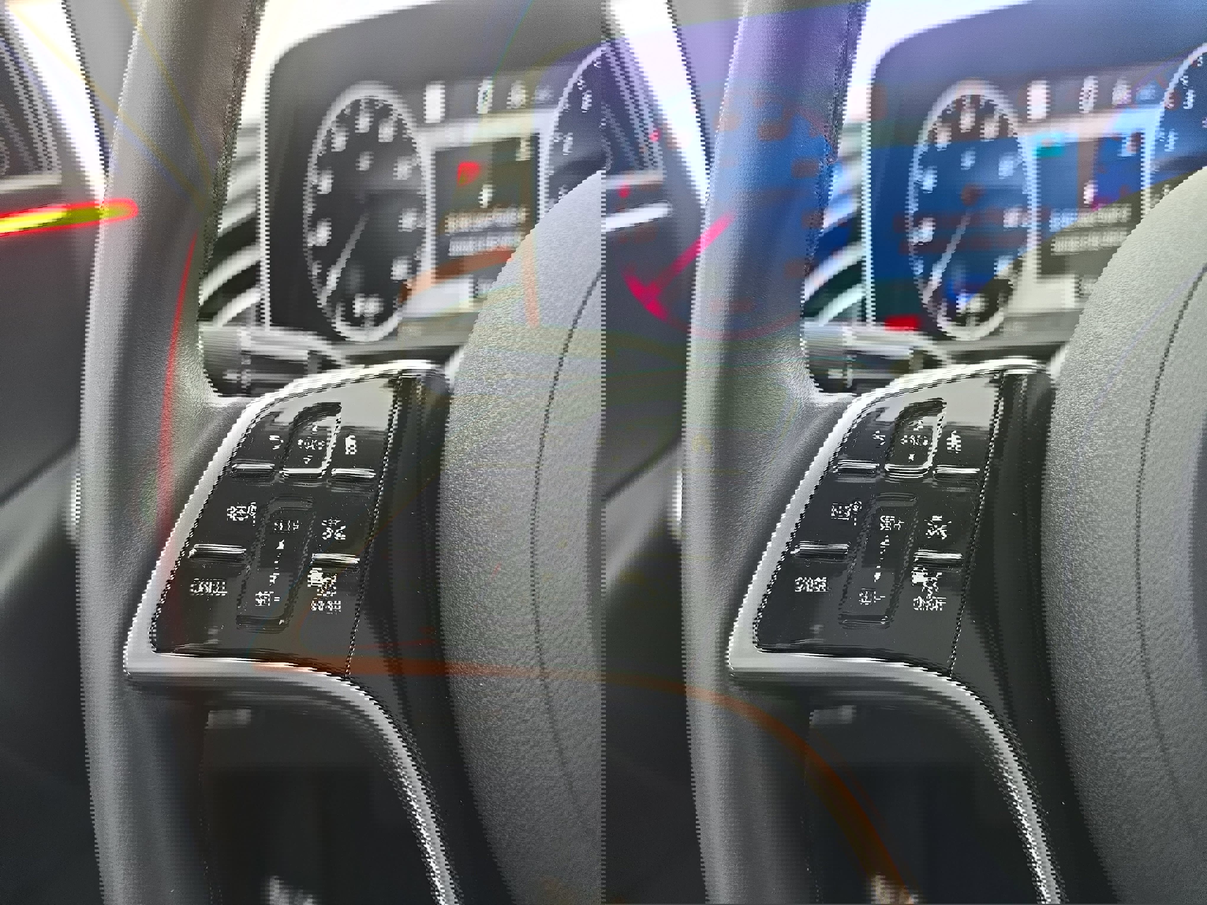 Used 2025 Mercedes-Benz E 350 Sedan image 17