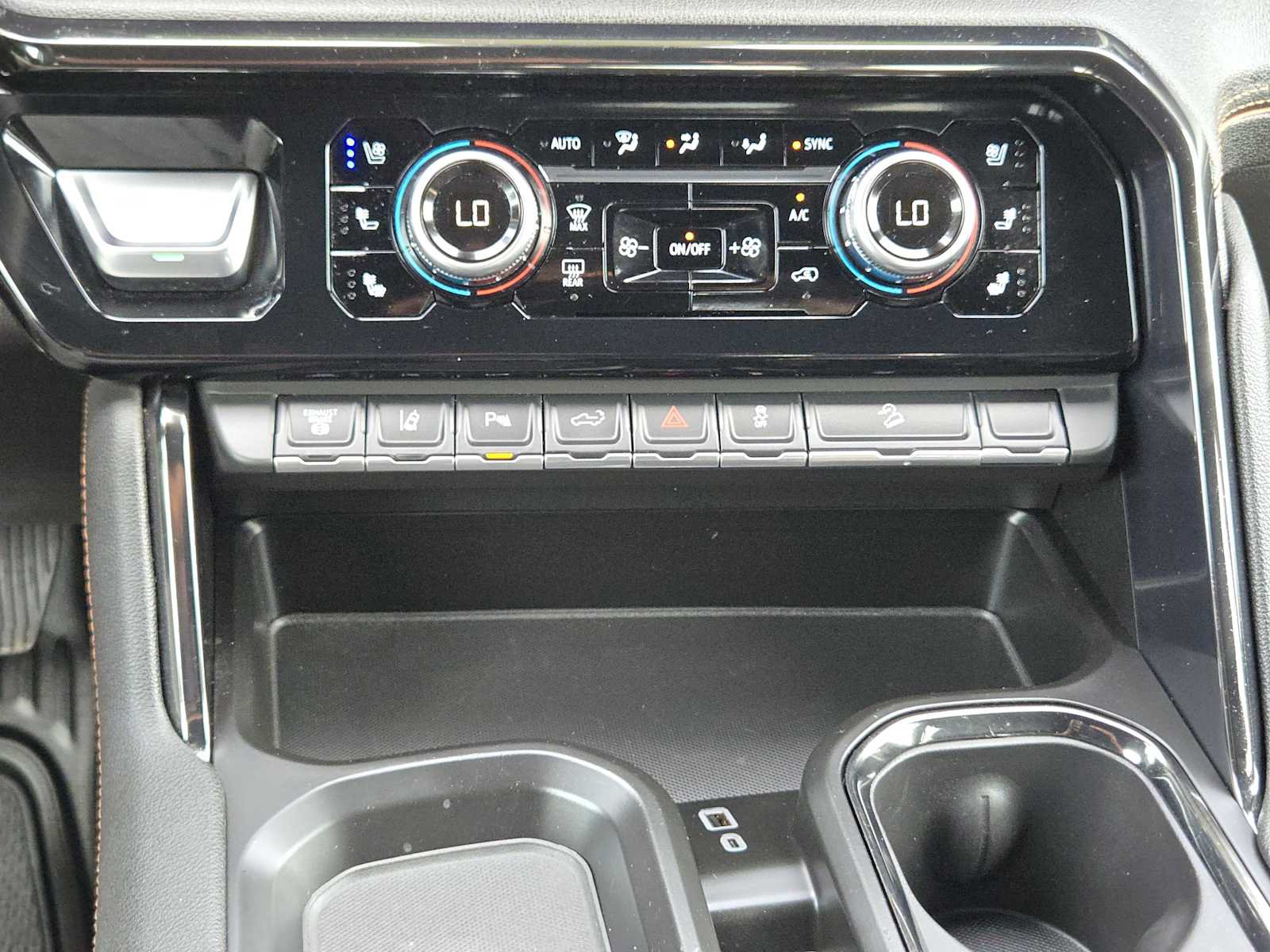 Certified 2024 GMC Sierra 2500 AT4 w/ AT4 Premium Plus Package AWD/4WD image 20