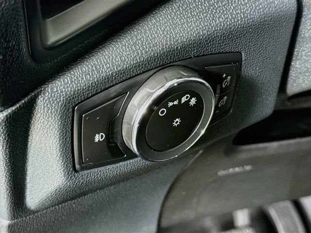 Used 2019 Ford EcoSport SE FWD image 16