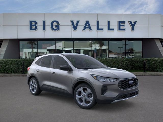 New 2025 Ford Escape ST-Line w/ Cold Weather Package image 7