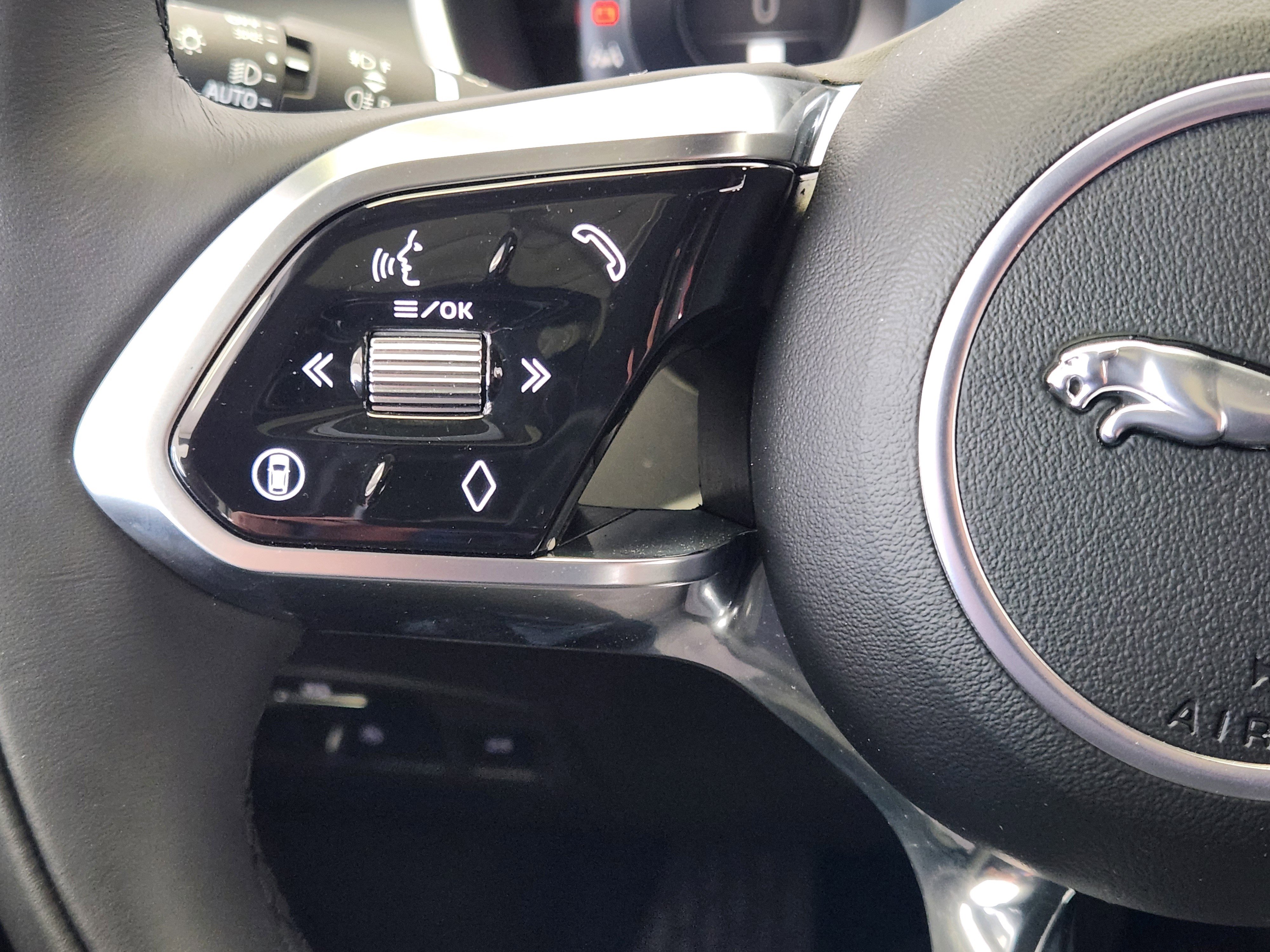 New 2024 Jaguar I-PACE R-Dynamic HSE image 29