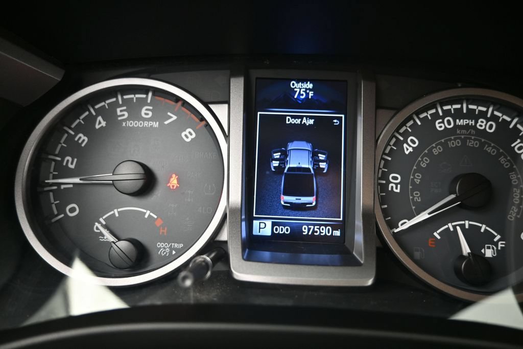 Used 2019 Toyota Tacoma SR5 RWD image 35
